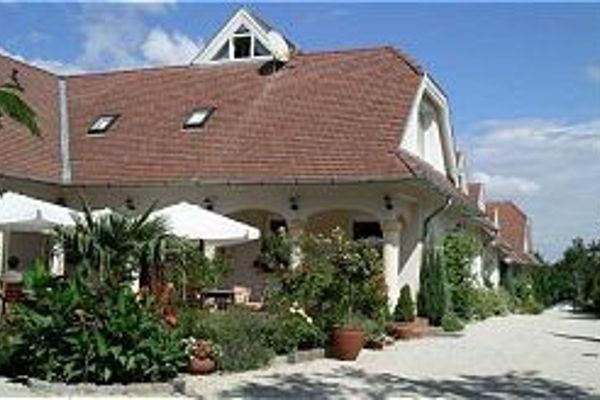 Albergo Giardino (Balatongyörök)